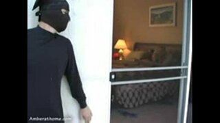 Ерлер бетперде киген Трахнули менен немесе мені тауып алып,