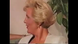 Kukomaa miaka 50 gangbang Yeye ni bosi moto horny wanawake