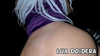 Novinha do Rio de Janeiro Lua Doidera no glòria forat na festa de swing e fes diversos mascles gozarem na punheta e boquete