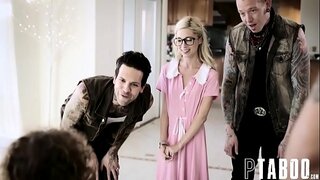 Hot babe virgine blonda obtinerea futut prima data