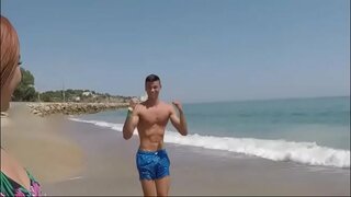 Mladí Kitty Love rád tresku chlapci v strede krajiny!